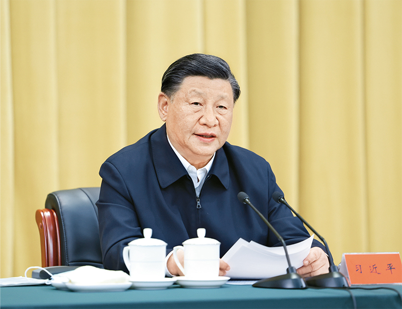 2023年6月2日，中共中央總書記、國(guó)家主席、中央軍委主席習(xí)近平在北京出席文化傳承發(fā)展座談會(huì)并發(fā)表重要講話。 新華社記者 鞠鵬/攝