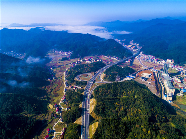 馬安高速公路LM01標整體形象4.jpg